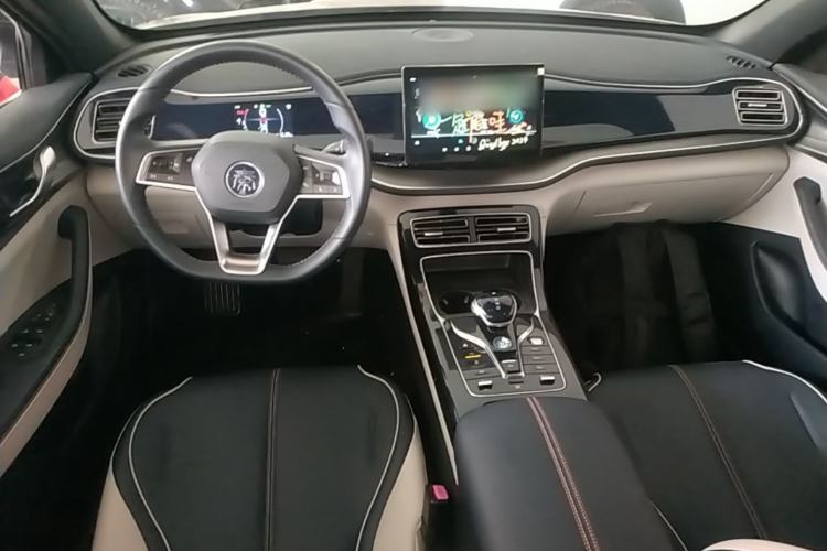 Used BYD Qin PLUS 2021 DM-i 55KM Flagship Model Center Console