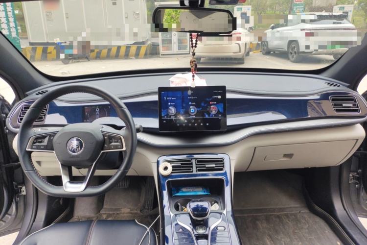 Used BYD Qin PLUS 2021 DM-i 55KM Flagship Model Center Console