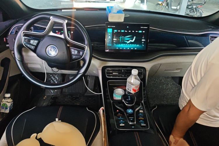 Used BYD Qin PLUS 2021 EV 500KM Luxury Model Center Console