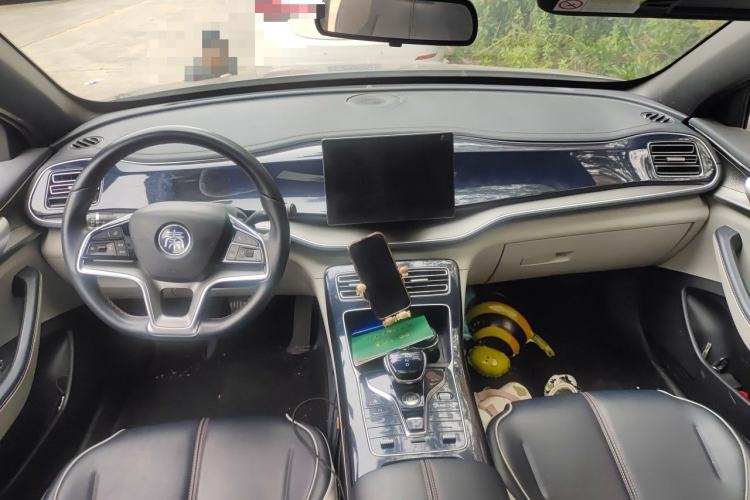 Used BYD Qin PLUS 2021 EV 500KM Luxury Model Center Console
