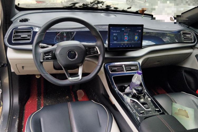 Used BYD Qin PLUS 2021 DM-i 55KM Flagship Model Center Console