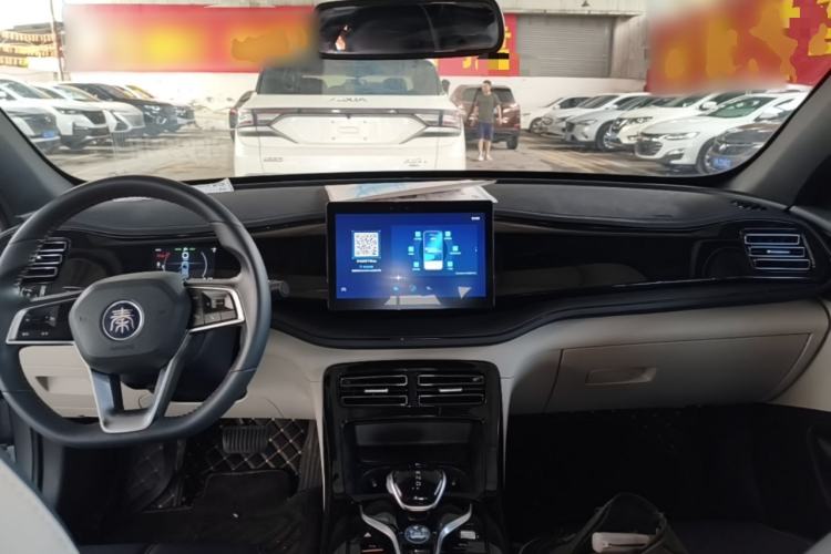 Used BYD Qin PLUS 2021 DM-i 55KM Prestige Model Center Console