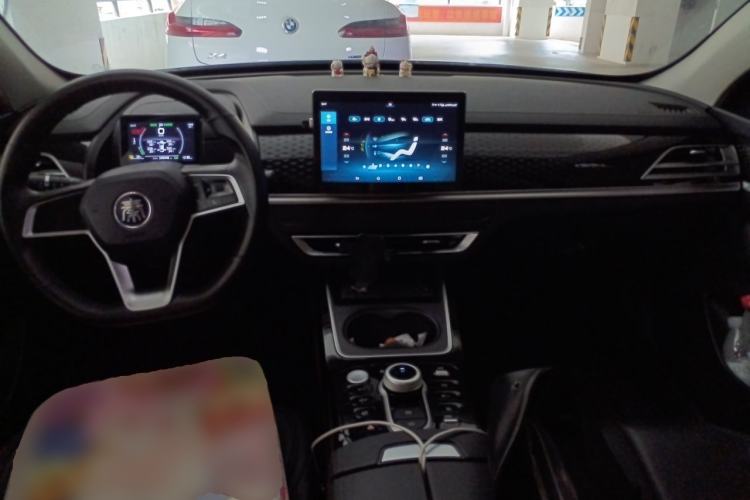 Used BYD Qin PLUS 2021 EV 400KM Leading Comfort Edition Center Console