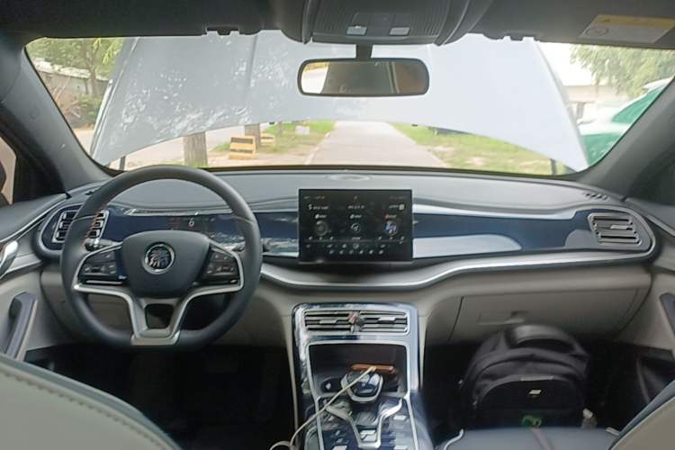 Used BYD Qin PLUS 2021 EV 500KM Luxury Model Center Console