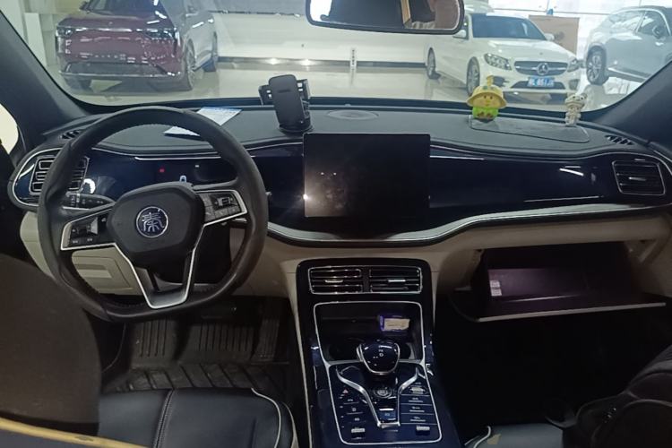 Used BYD Qin PLUS 2021 DM-i 55KM Flagship Model Center Console
