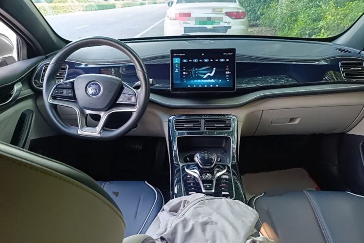 Used BYD Qin PLUS 2021 EV 500KM Luxury Model Center Console