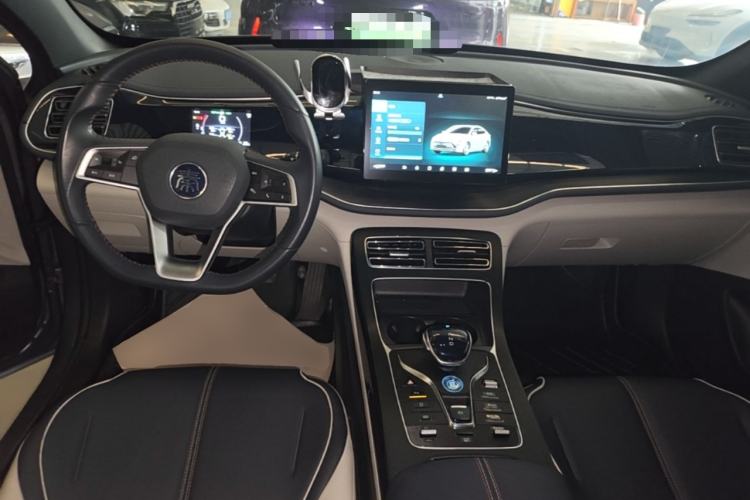 Used BYD Qin PLUS 2021 DM-i 55KM Flagship Model Center Console