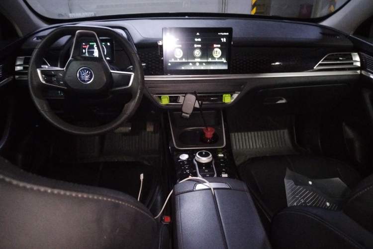 Used BYD Qin PLUS 2021 EV 420KM Commuter Edition Center Console