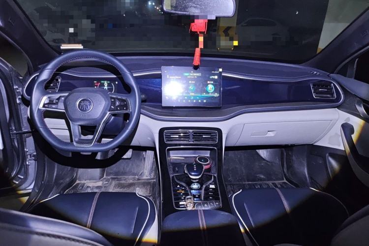 Used BYD Qin PLUS 2021 DM-i 120KM Prestige Model Center Console