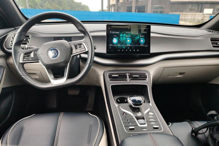 Used BYD Qin PLUS 2021 DM-i 55KM Flagship Model Center Console