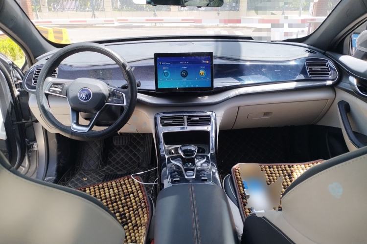 Used BYD Qin PLUS 2021 DM-i 55KM Flagship Model Center Console