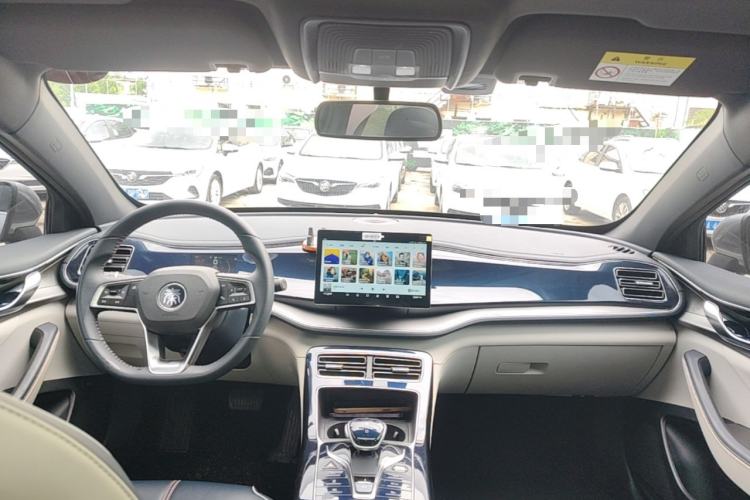 Used BYD Qin PLUS 2021 DM-i 55KM Flagship Model Center Console