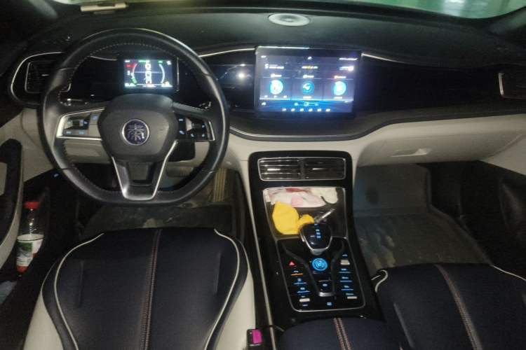 Used BYD Qin PLUS 2021 DM-i 55KM Flagship Model Center Console