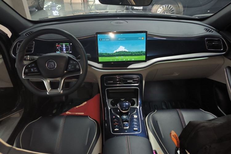 Used BYD Qin PLUS 2021 EV 500KM Luxury Model Center Console