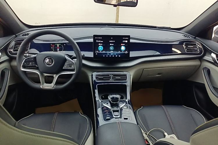Used BYD Qin PLUS 2021 EV 400KM Luxury Model Center Console
