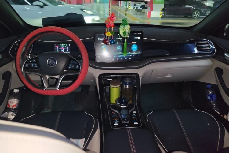 Used BYD Qin PLUS 2021 EV 500KM Luxury Model Center Console