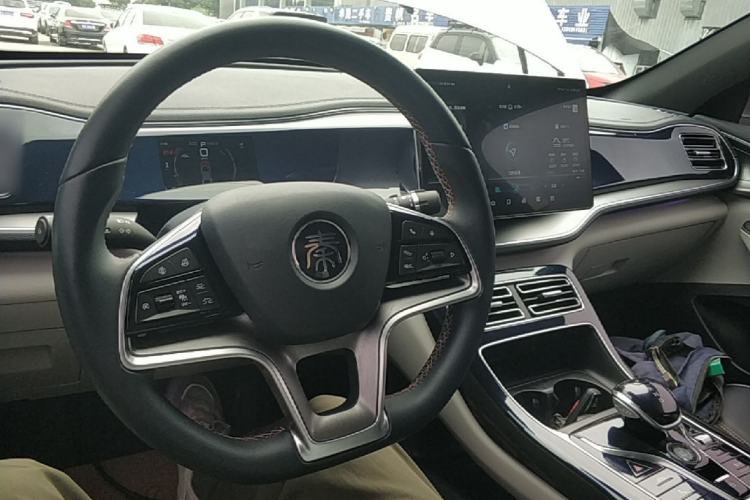 Used BYD Qin PLUS 2021 EV 500KM Premium Model Center Console