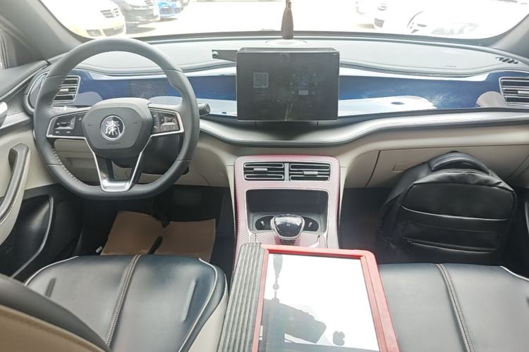 Used BYD Qin PLUS 2021 DM-i 120KM Prestige Model Center Console