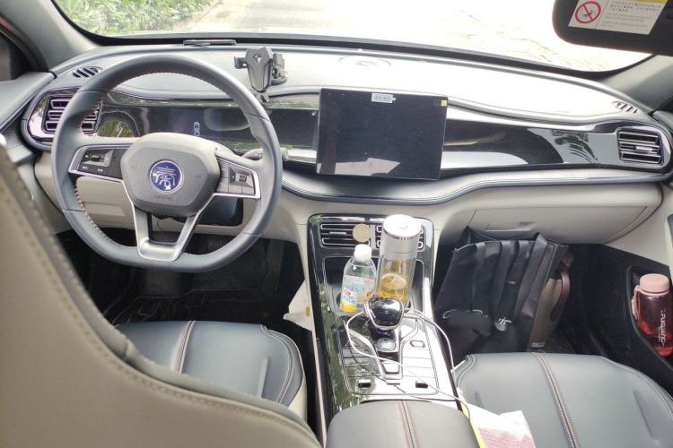 Used BYD Qin PLUS 2021 DM-i 55KM Prestige Model Center Console