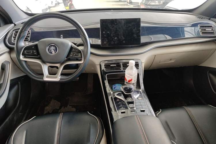 Used BYD Qin PLUS 2021 EV 400KM Luxury Model Center Console