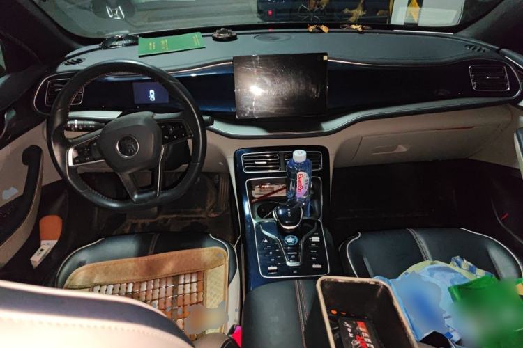 Used BYD Qin PLUS 2021 DM-i 55KM Flagship Model Center Console