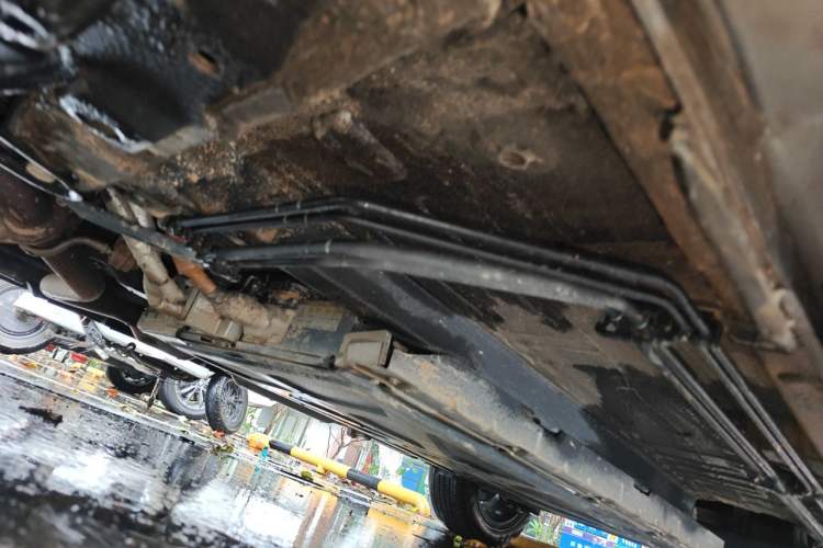 Used BYD Qin PLUS 2021 DM-i 55KM Flagship Model Chassis Front Left