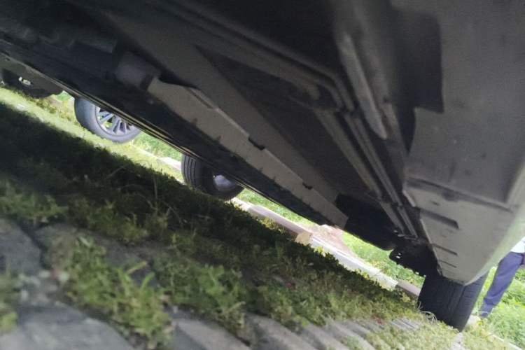 Used BYD Qin PLUS 2021 DM-i 55KM Flagship Model Chassis Front Left