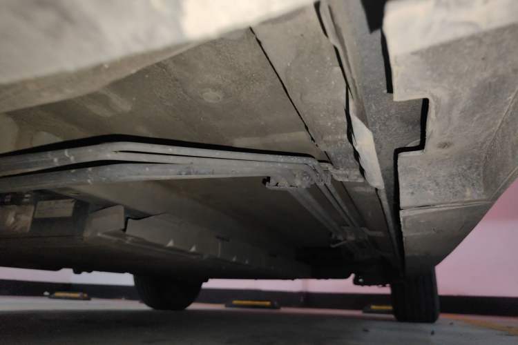 Used BYD Qin PLUS 2021 DM-i 55KM Flagship Model Chassis Front Left