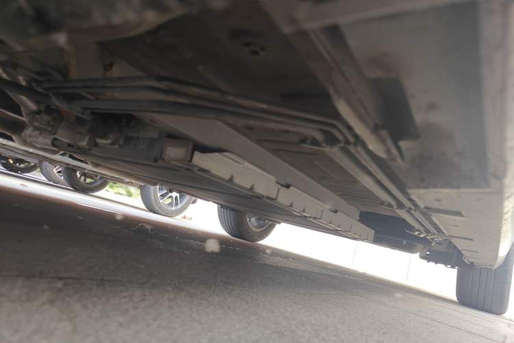 Used BYD Qin PLUS 2021 DM-i 55KM Flagship Model Chassis Front Left