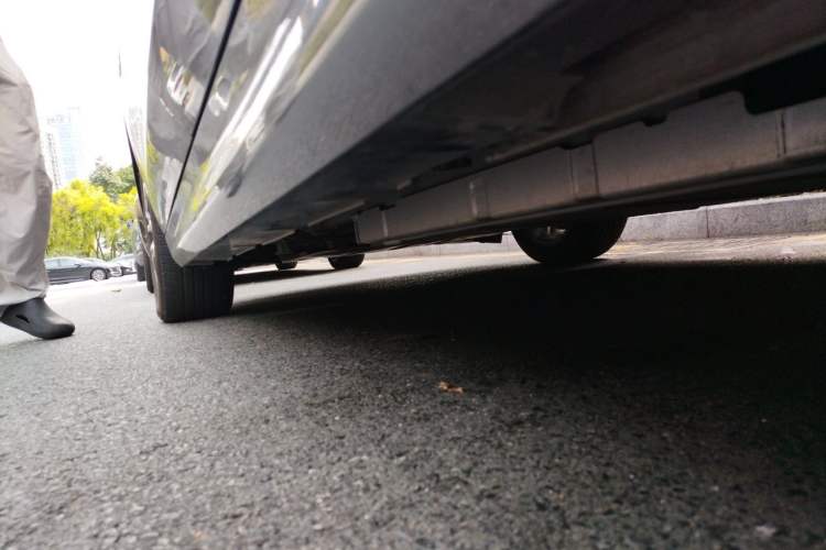 Used BYD Qin PLUS 2021 DM-i 120KM Flagship Model Chassis Front Left