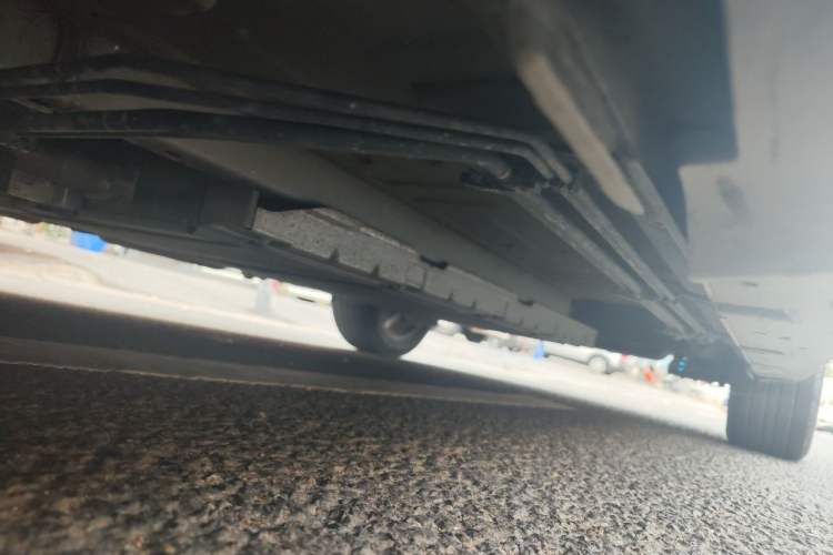 Used BYD Qin PLUS 2021 DM-i 55KM Flagship Model Chassis Front Left