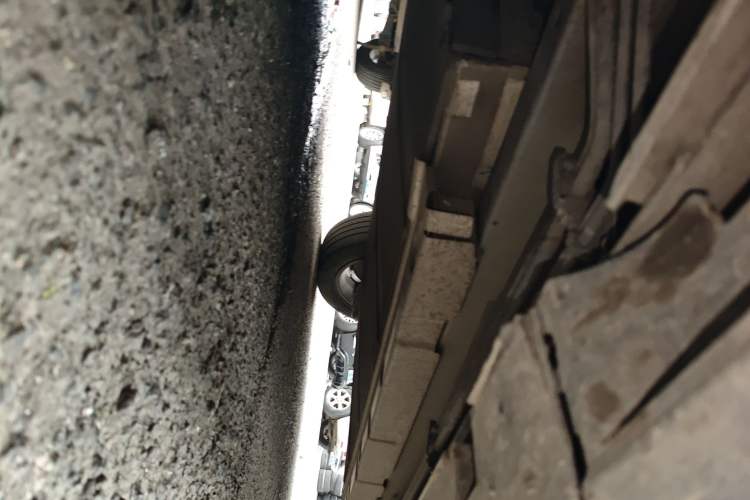 Used BYD Qin PLUS 2021 DM-i 120KM Flagship Model Chassis Front Left