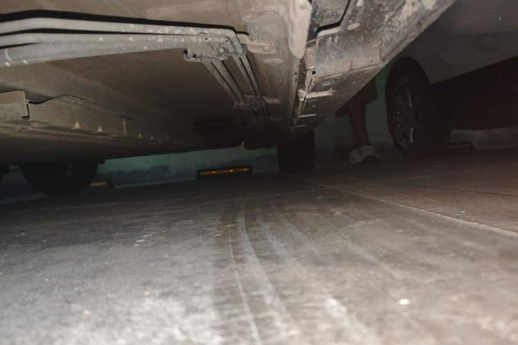 Used BYD Qin PLUS 2021 DM-i 55KM Flagship Model Chassis Front Left