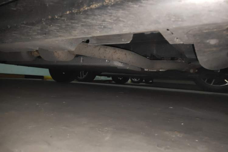 Used BYD Qin PLUS 2021 DM-i 55KM Flagship Model Chassis Front Right