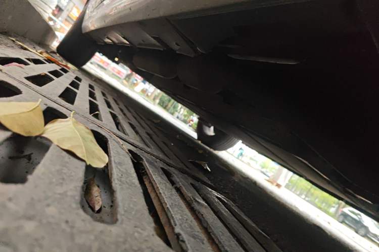 Used BYD Qin PLUS 2021 DM-i 55KM Flagship Model Chassis Front Right