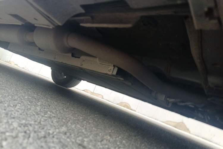 Used BYD Qin PLUS 2021 DM-i 55KM Flagship Model Chassis Front Right