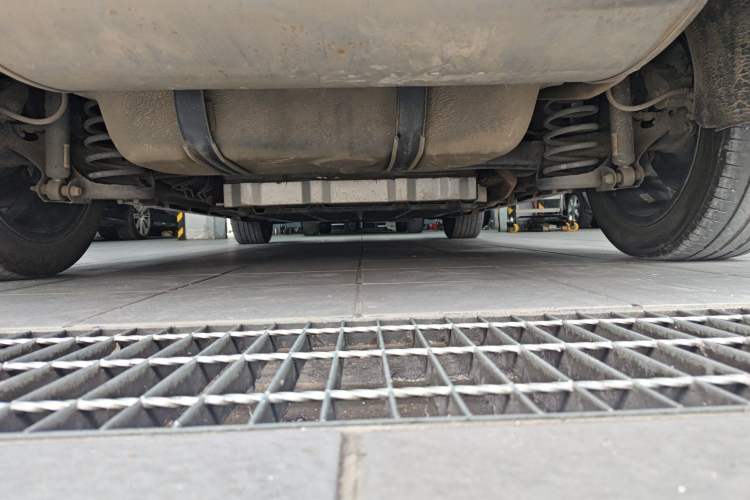 Used BYD Qin PLUS 2021 DM-i 120KM Prestige Model Chassis Rear