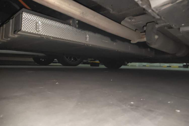 Used BYD Qin PLUS 2021 DM-i 55KM Flagship Model Chassis Rear Right