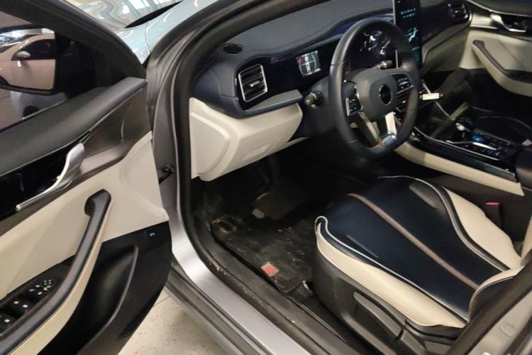 Used BYD Qin PLUS 2021 DM-i 120KM Prestige Model Driver Seat