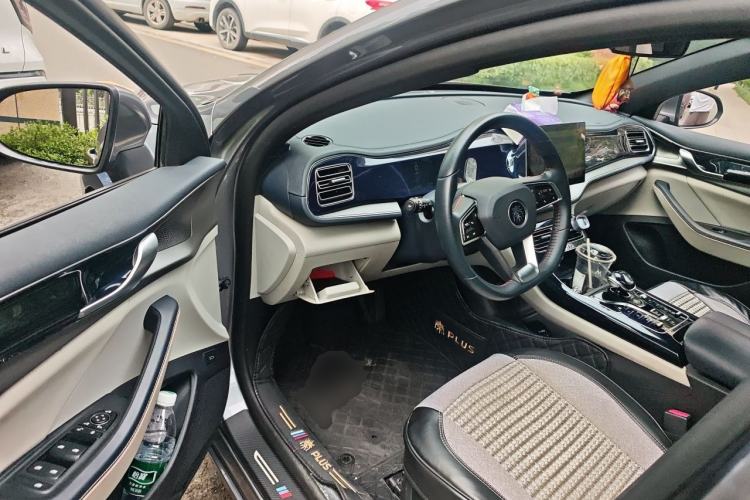 Used BYD Qin PLUS 2021 DM-i 55KM Flagship Model Driver Seat