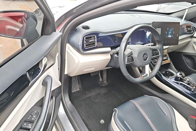 Used BYD Qin PLUS 2021 DM-i 55KM Flagship Model Driver Seat