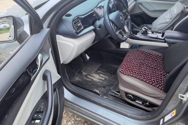 Used BYD Qin PLUS 2021 DM-i 120KM Flagship Model Driver Seat