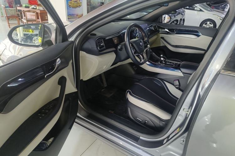 Used BYD Qin PLUS 2021 EV 400KM Luxury Model Driver Seat