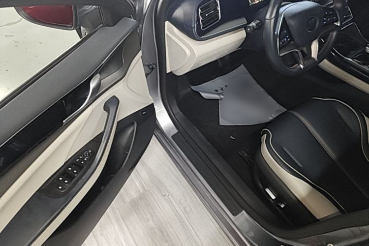 Used BYD Qin PLUS 2021 EV 500KM Luxury Model Driver Seat