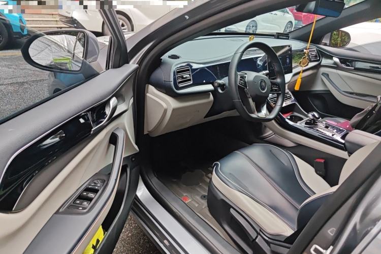 Used BYD Qin PLUS 2021 DM-i 120KM Prestige Model Driver Seat