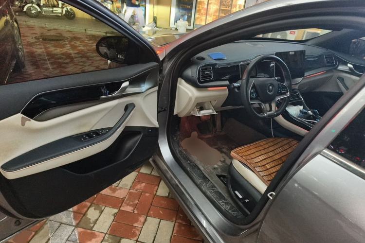 Used BYD Qin PLUS 2021 DM-i 120KM Flagship Model Driver Seat