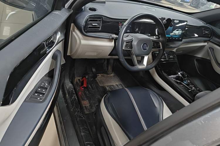 Used BYD Qin PLUS 2021 DM-i 55KM Prestige Model Driver Seat