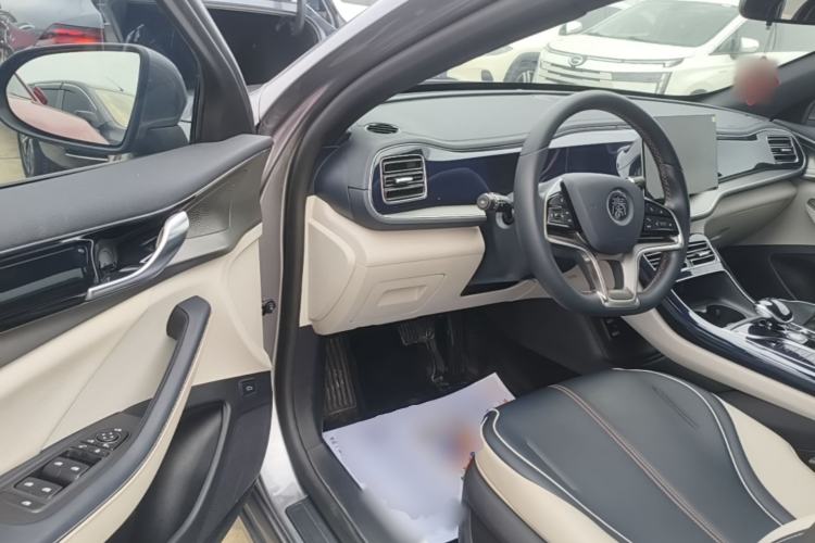 Used BYD Qin PLUS 2021 EV 500KM Luxury Model Driver Seat