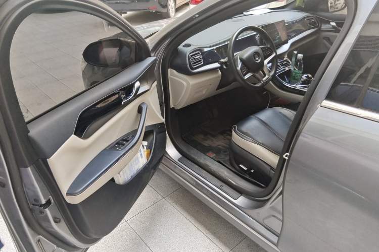 Used BYD Qin PLUS 2021 EV 400KM Luxury Model Driver Seat
