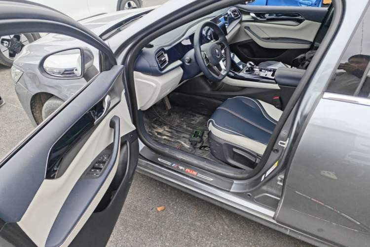 Used BYD Qin PLUS 2021 DM-i 120KM Prestige Model Driver Seat
